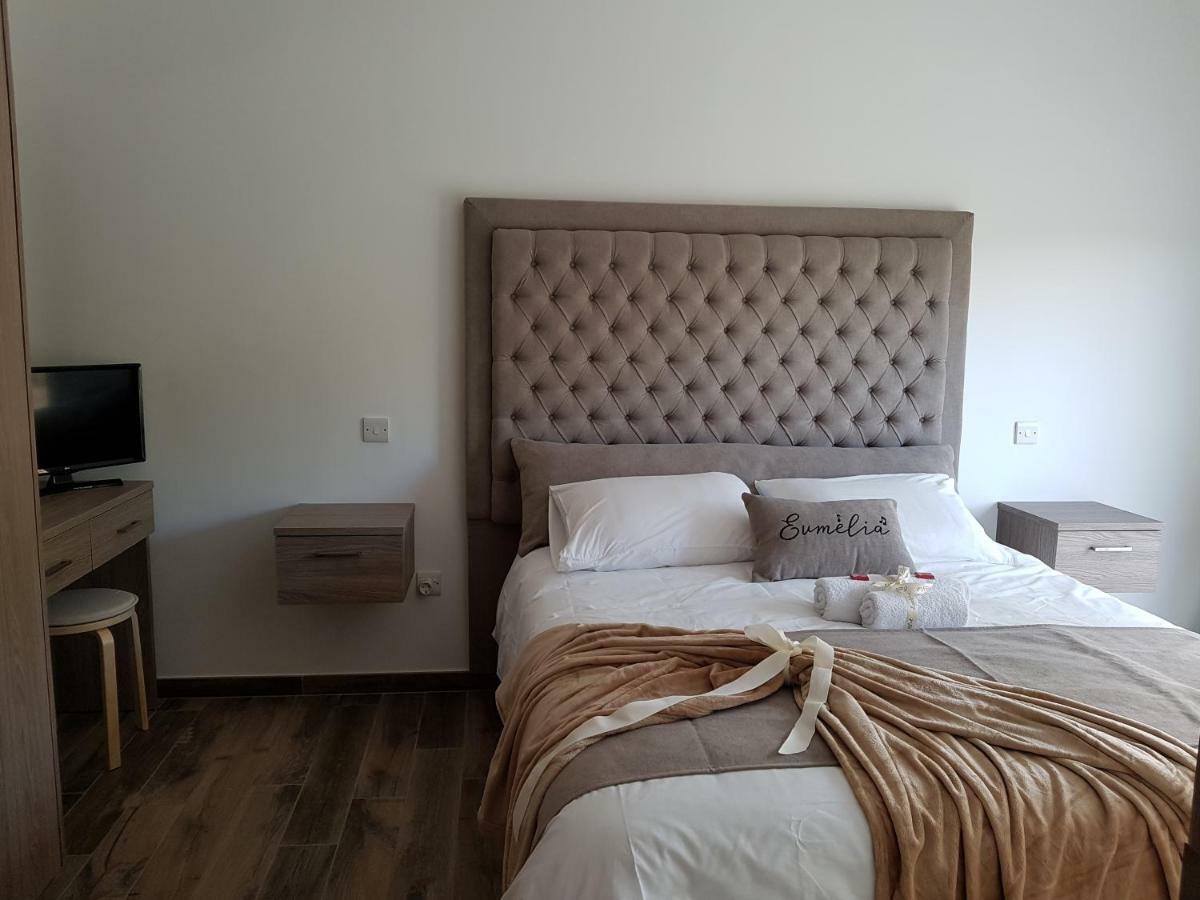 Evmelia Kakopetria Suites מראה חיצוני תמונה