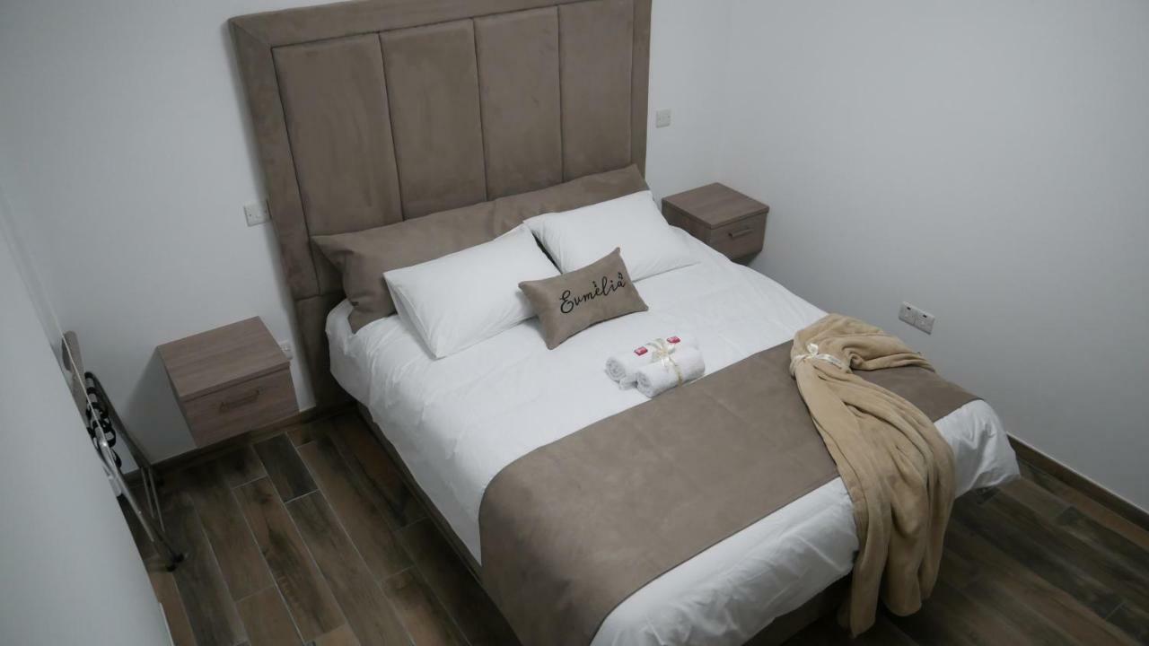Evmelia Kakopetria Suites מראה חיצוני תמונה